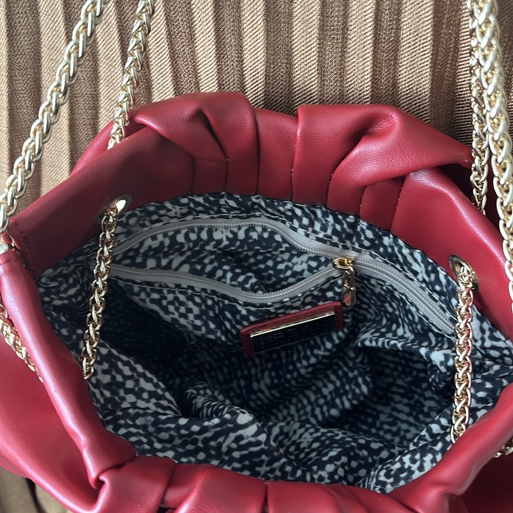 Red Chain Link Purse - Picture 2 of 5